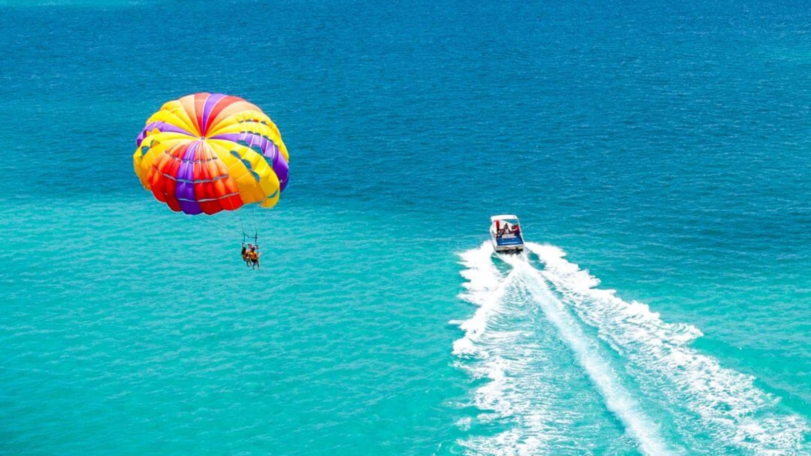 3-Hour Parasailing Adventure in Hurghada over the Red Sea