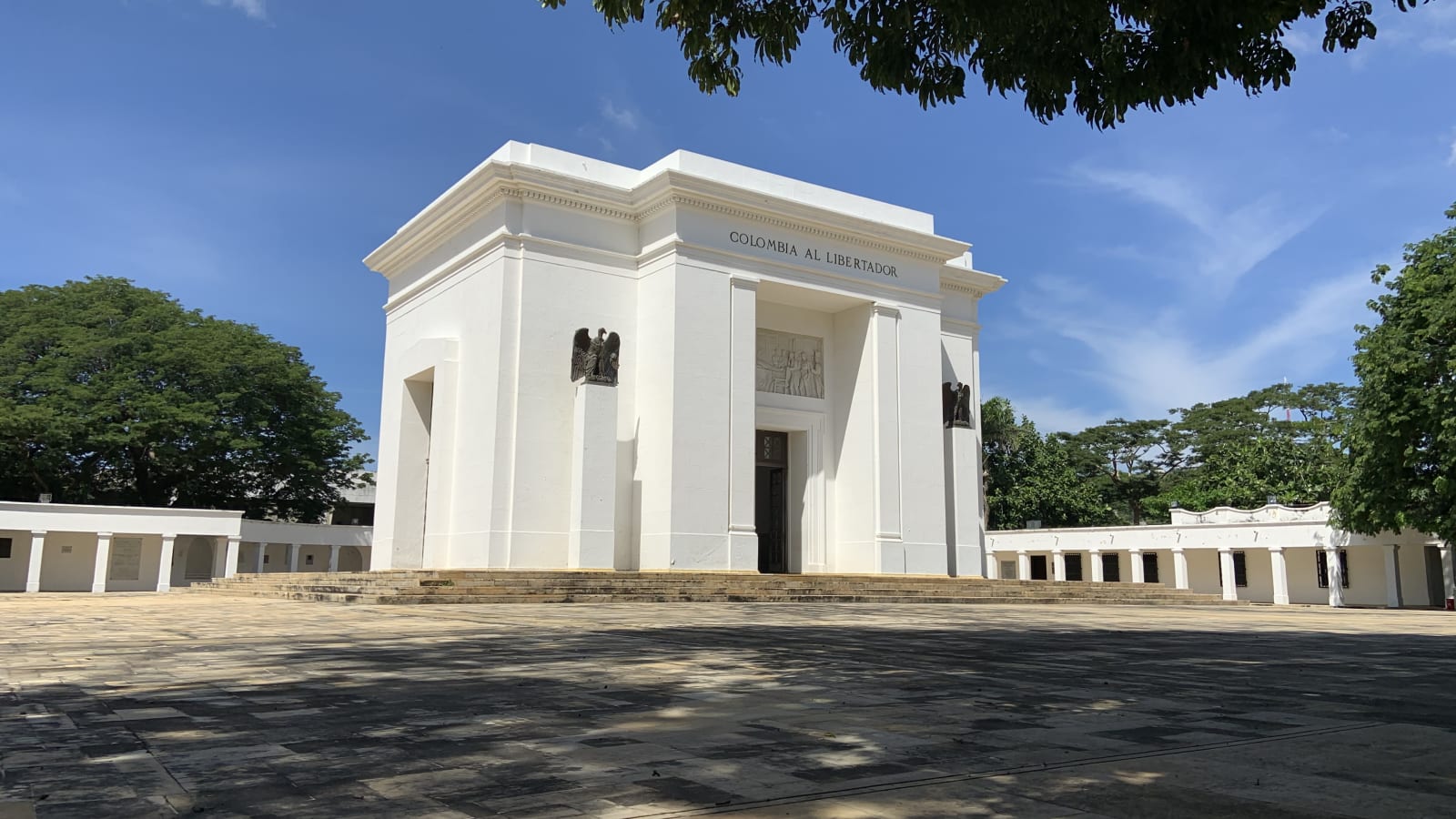 5-Hour Santa Marta City Tour with Museum, Cathedral and Beaches