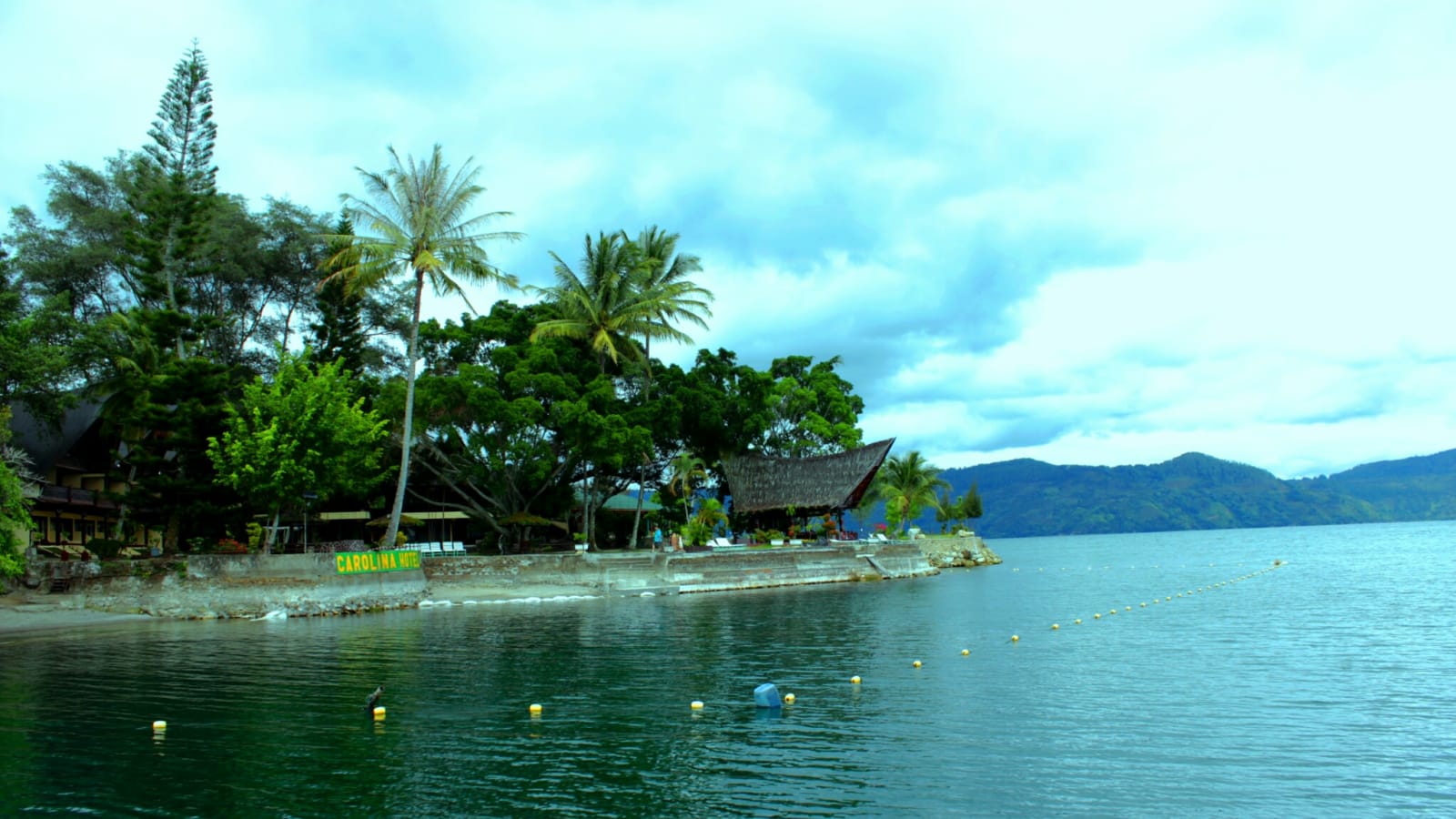 4-Day Lake Toba and Samosir Island Tour with Berastagi from Medan
