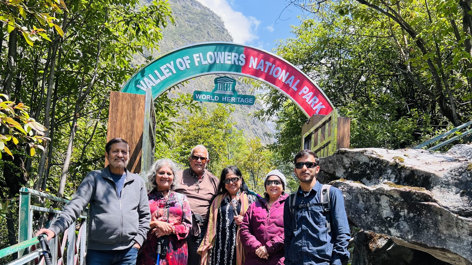 6-Day Valley of Flowers Trek and Hemkund Sahib Tour from Rishikesh