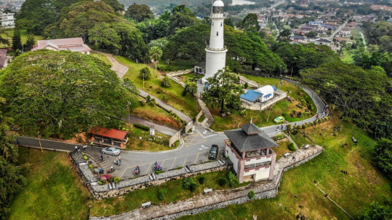 Full-Day Bukit Malawati and Shah Alam Tour from Kuala Lumpur