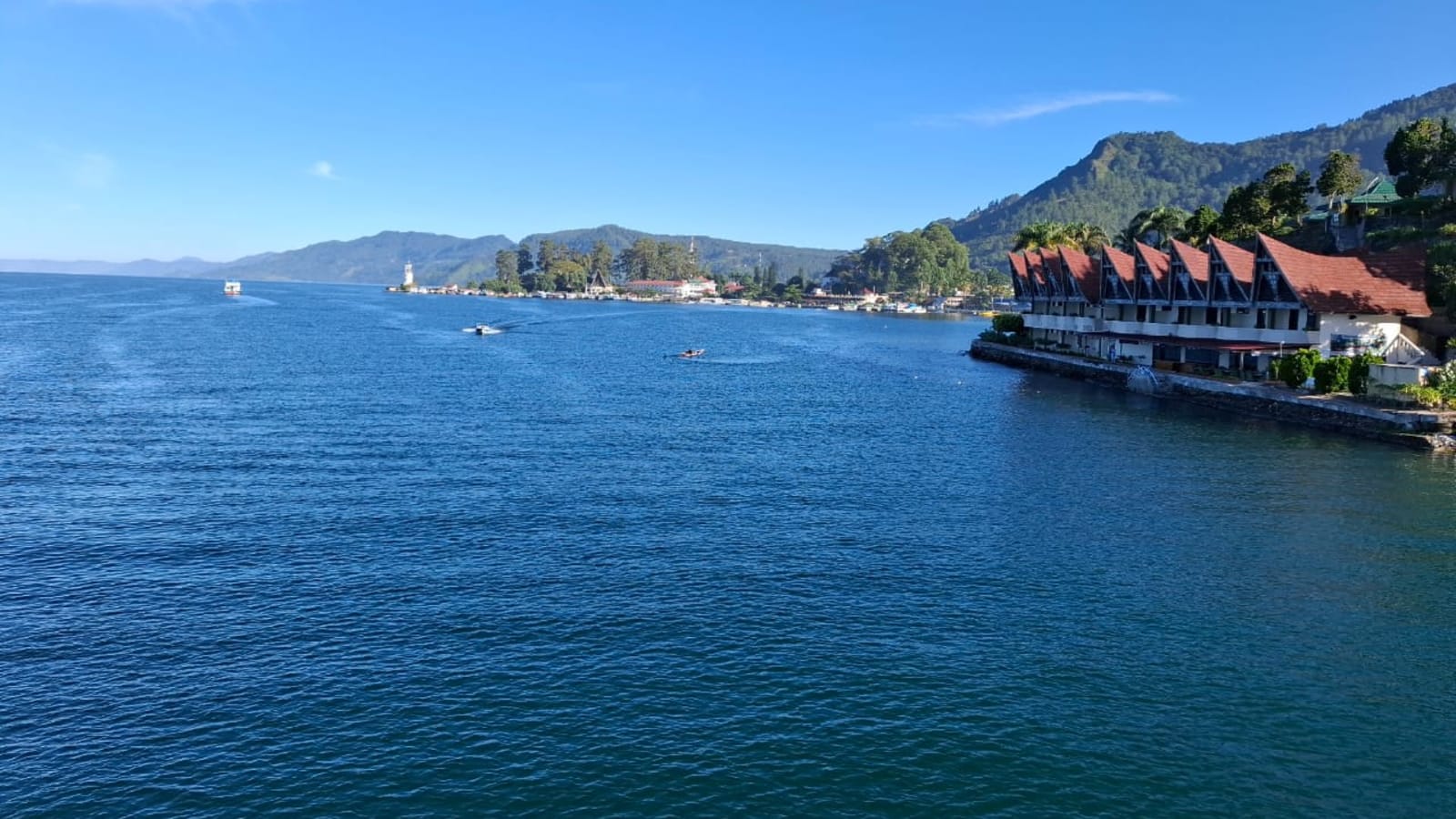 Full-Day Lake Toba and Samosir Island Tour from Medan