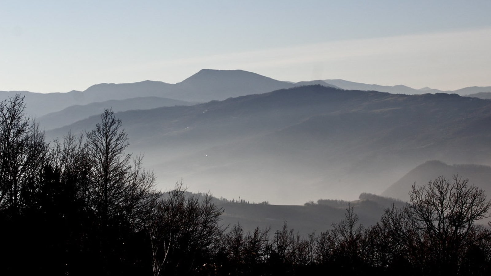 Full-Day Monte Barigazzo Trek with Panoramic Ridge Views