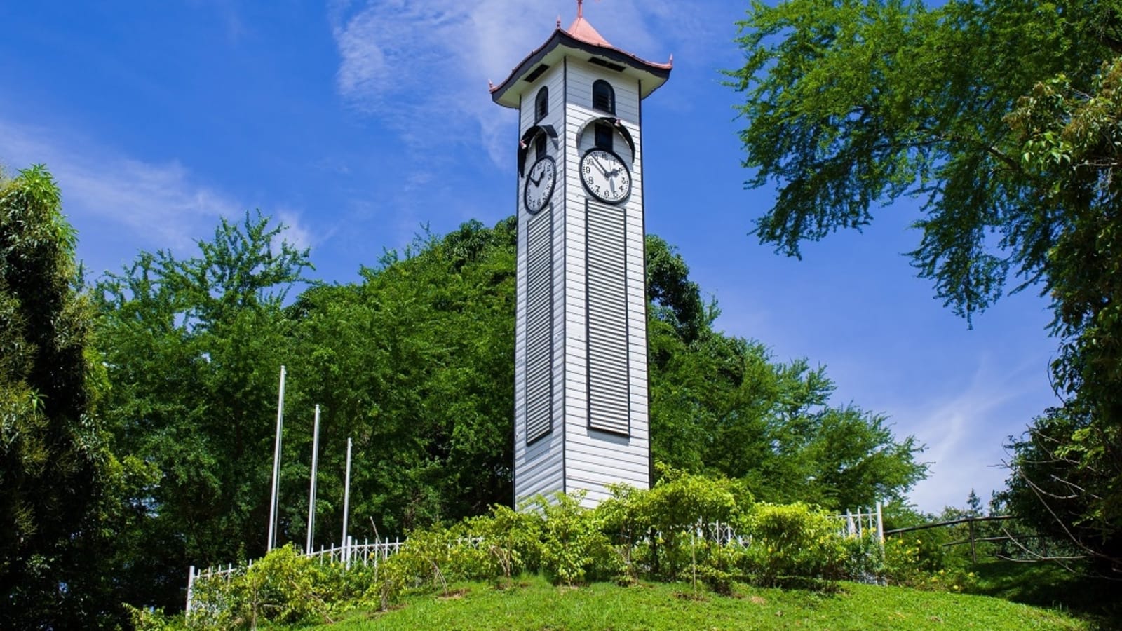 1-Day Kota Kinabalu City Tour with Mosque, Temple and Local Market