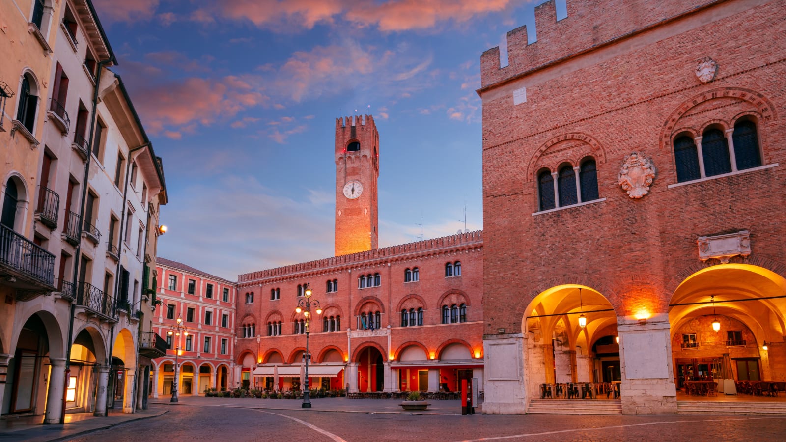 2-Hour Private Treviso Walking Tour with Tiramisù Origins