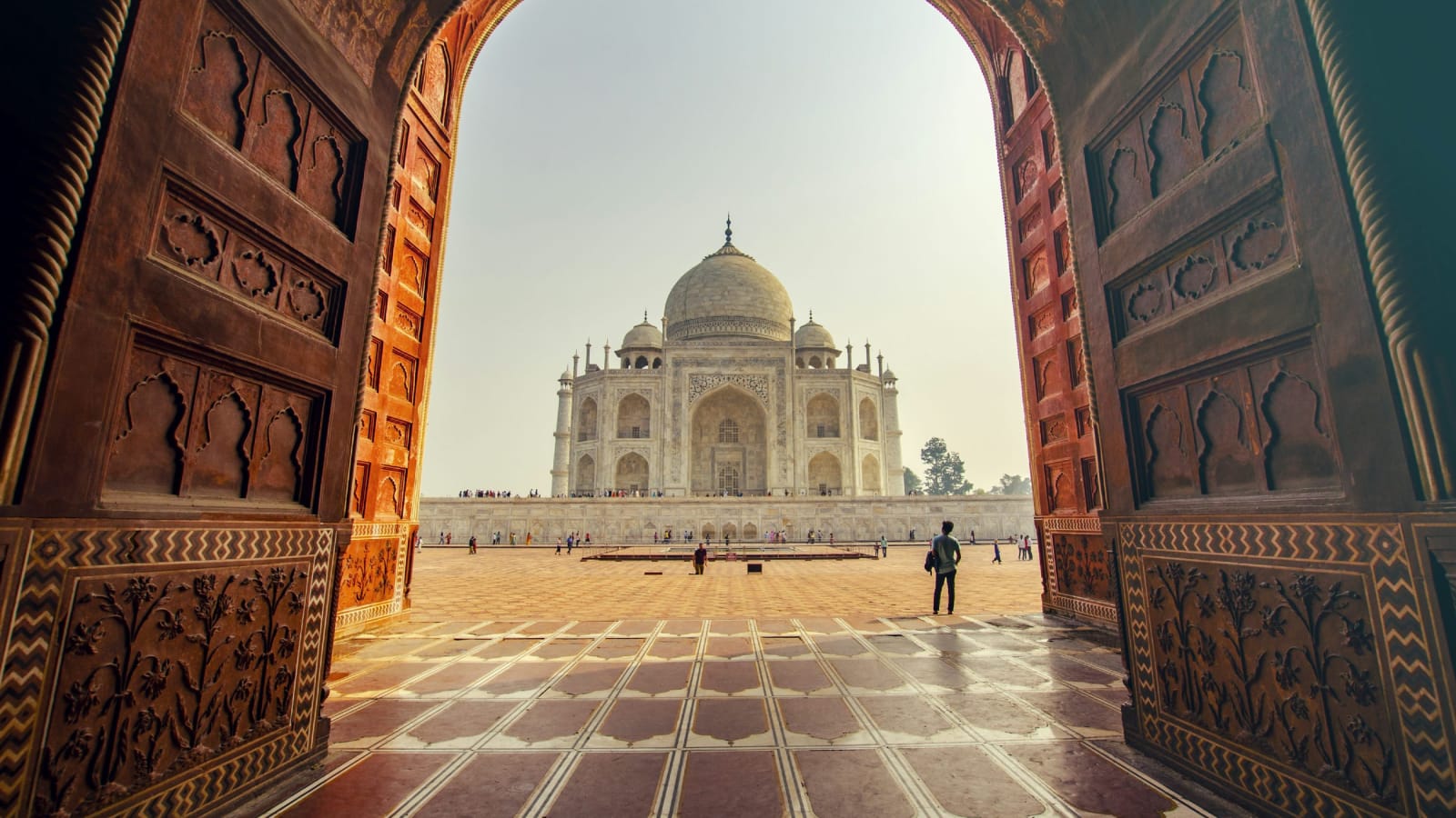 Full-Day Taj Mahal Tour from New Delhi with Agra Fort and Lunch
