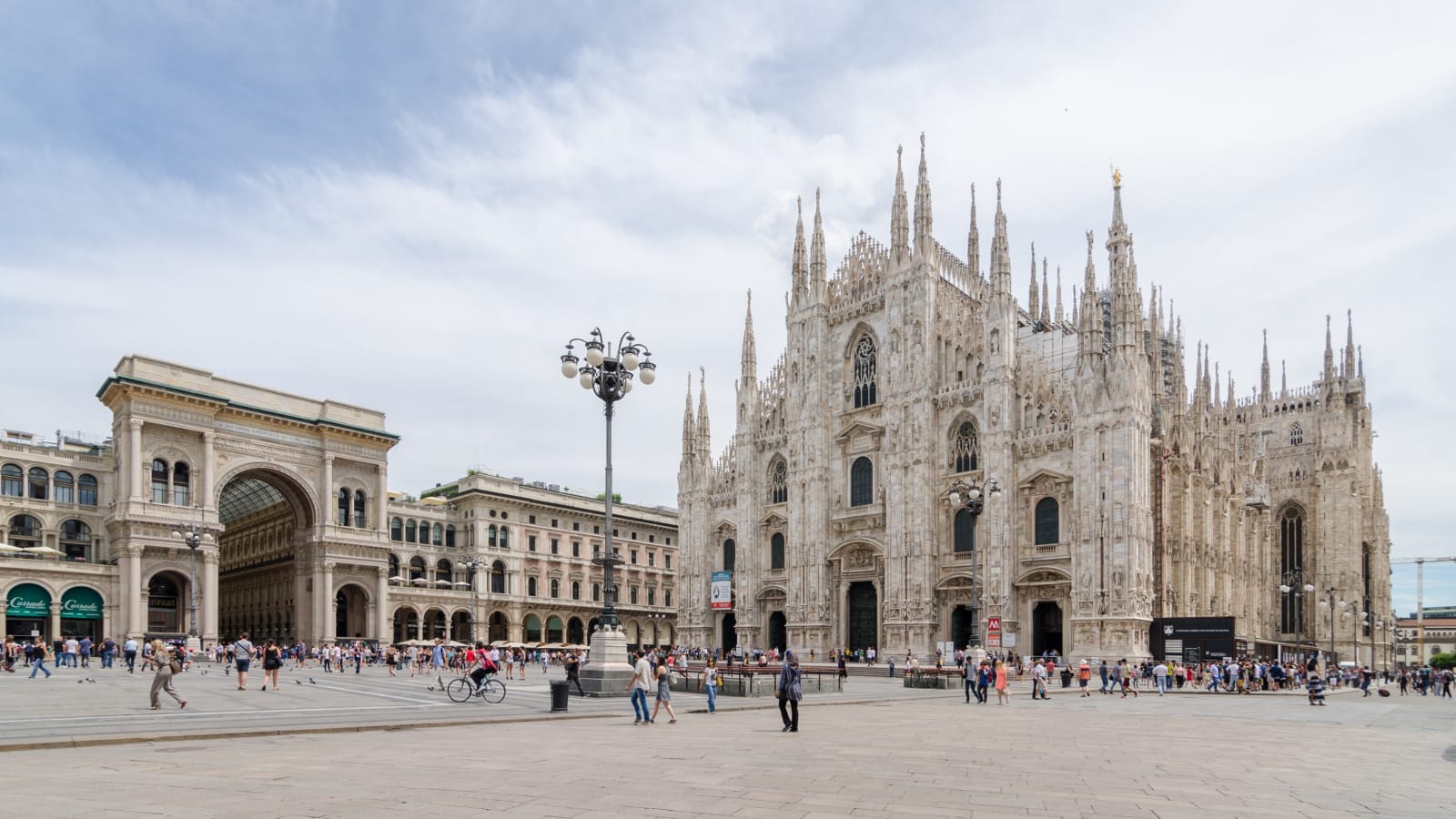3-Hour Milan Walking Tour with Sforza Castle and Duomo