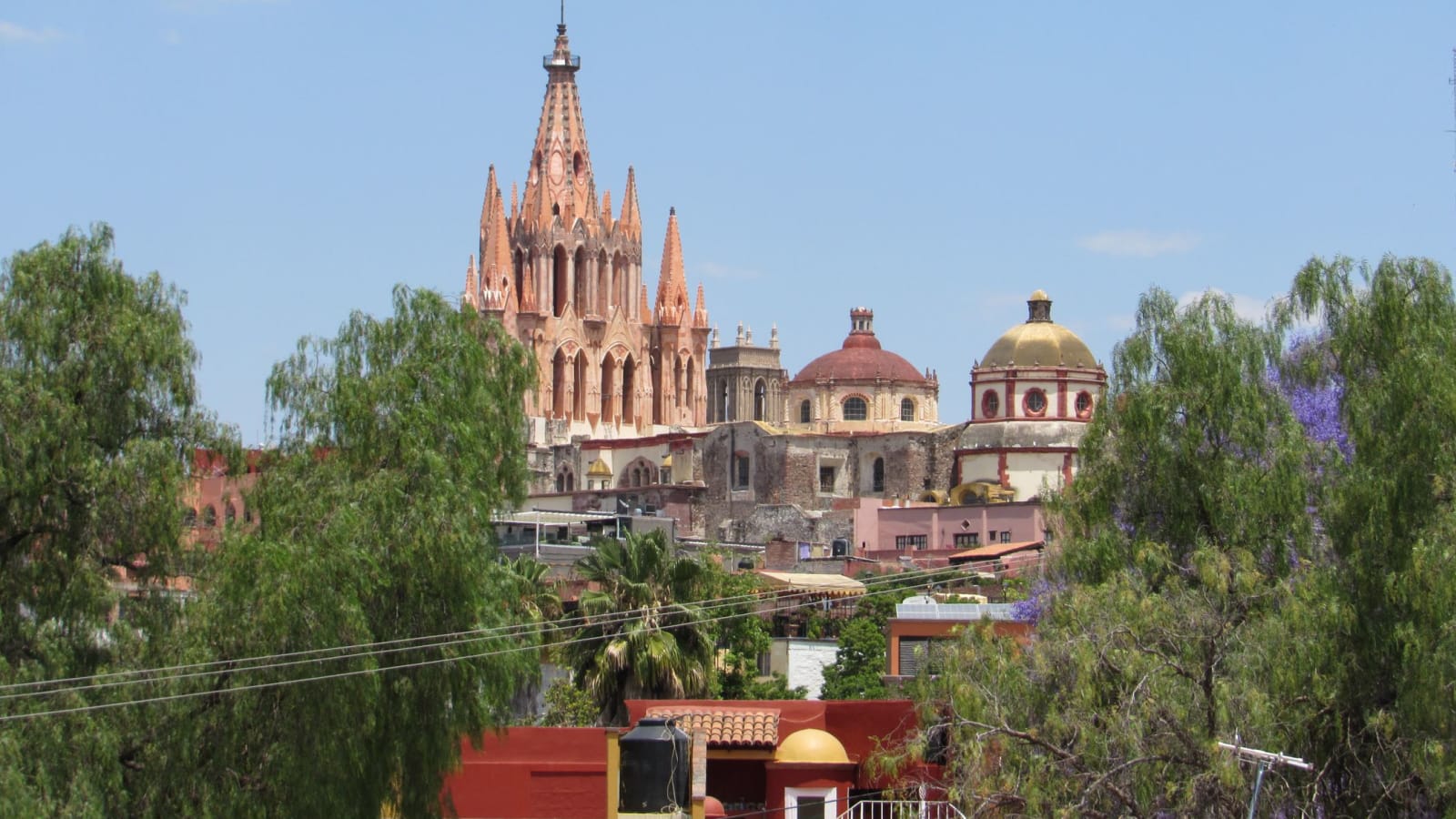 3-Hour Walking Tour of San Miguel de Allende's Colonial Landmarks