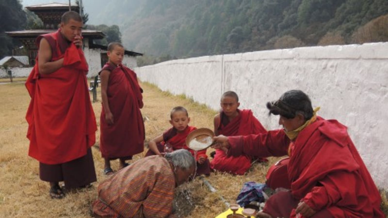 10-Day Western and Central Bhutan Tour with Tiger's Nest Hike