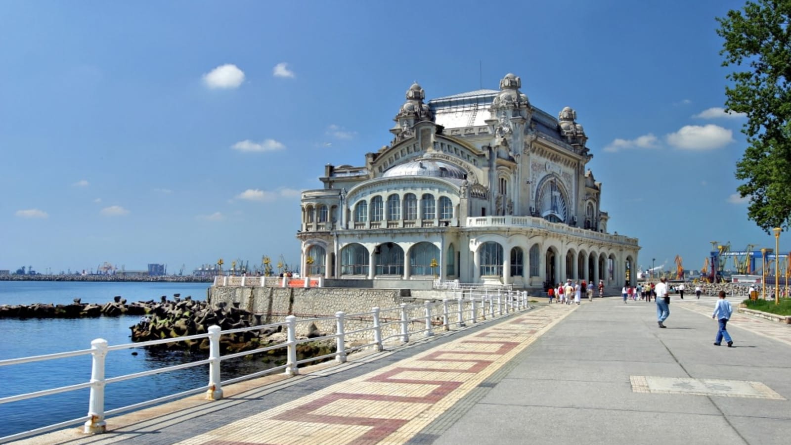 Full-Day Constanța and Mamaia Sightseeing Tour from Bucharest