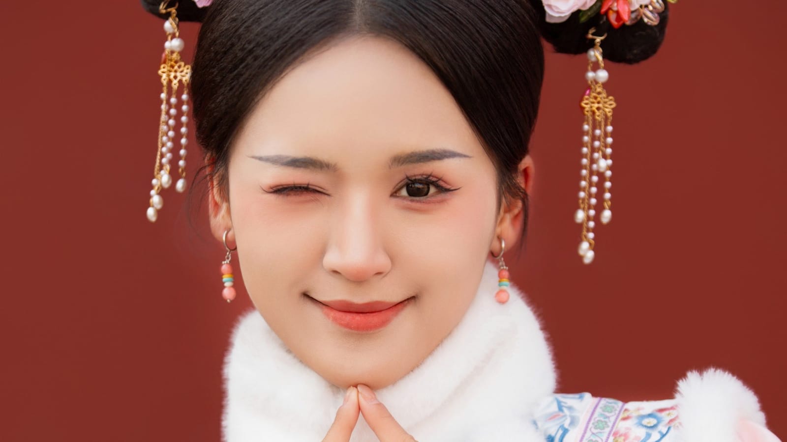Full-Day Beijing Photo Tour in Traditional Dress with Tea Ceremony