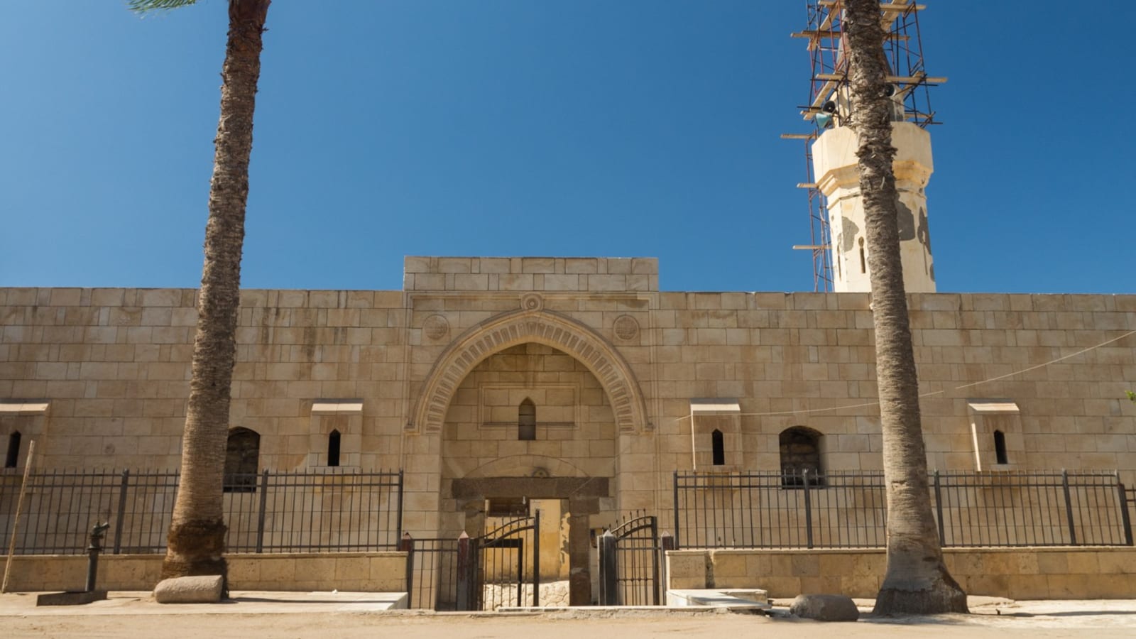 8-Hour Private Rosetta Tour from Alexandria with Museum and Citadel