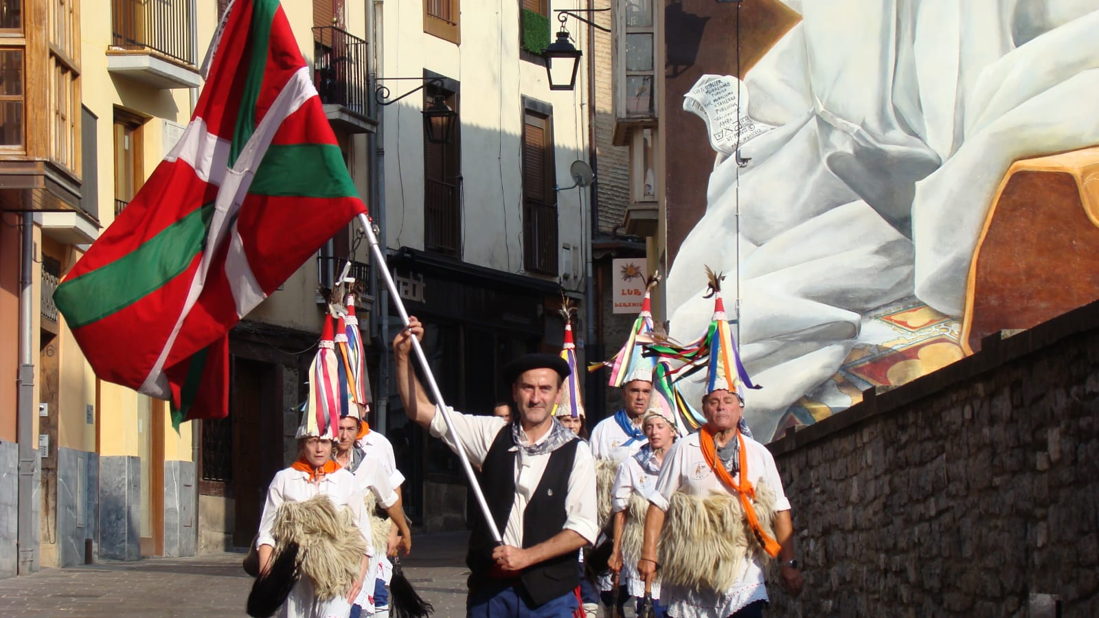 6-Hour Basque Country Tour with Bayonne, Biarritz and Coastal Villages