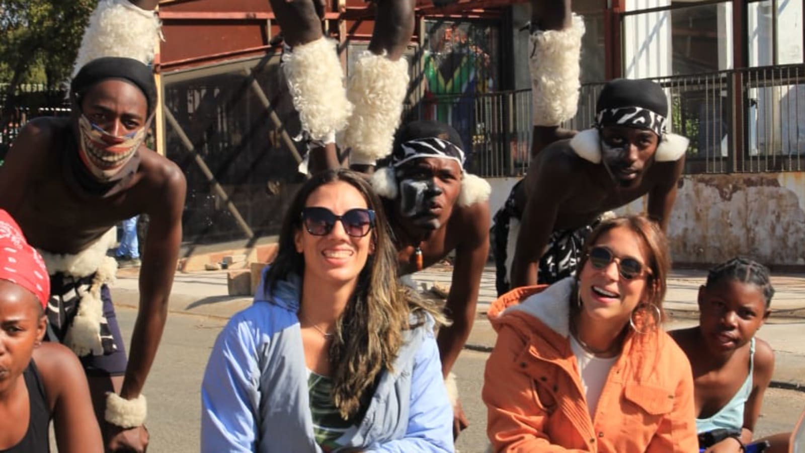 Full-Day Cradle of Humankind and Soweto Cycling Tour with Lunch