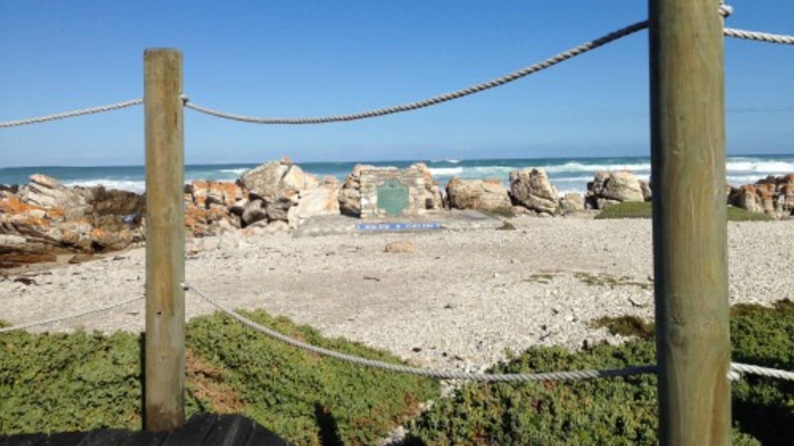 1-Day Cape Agulhas Tour with the Southern Tip of Africa