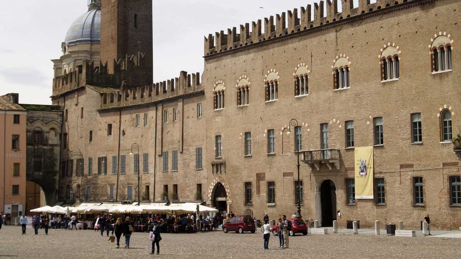 2-Hour Private Walking Tour of Mantua's Churches and Piazzas