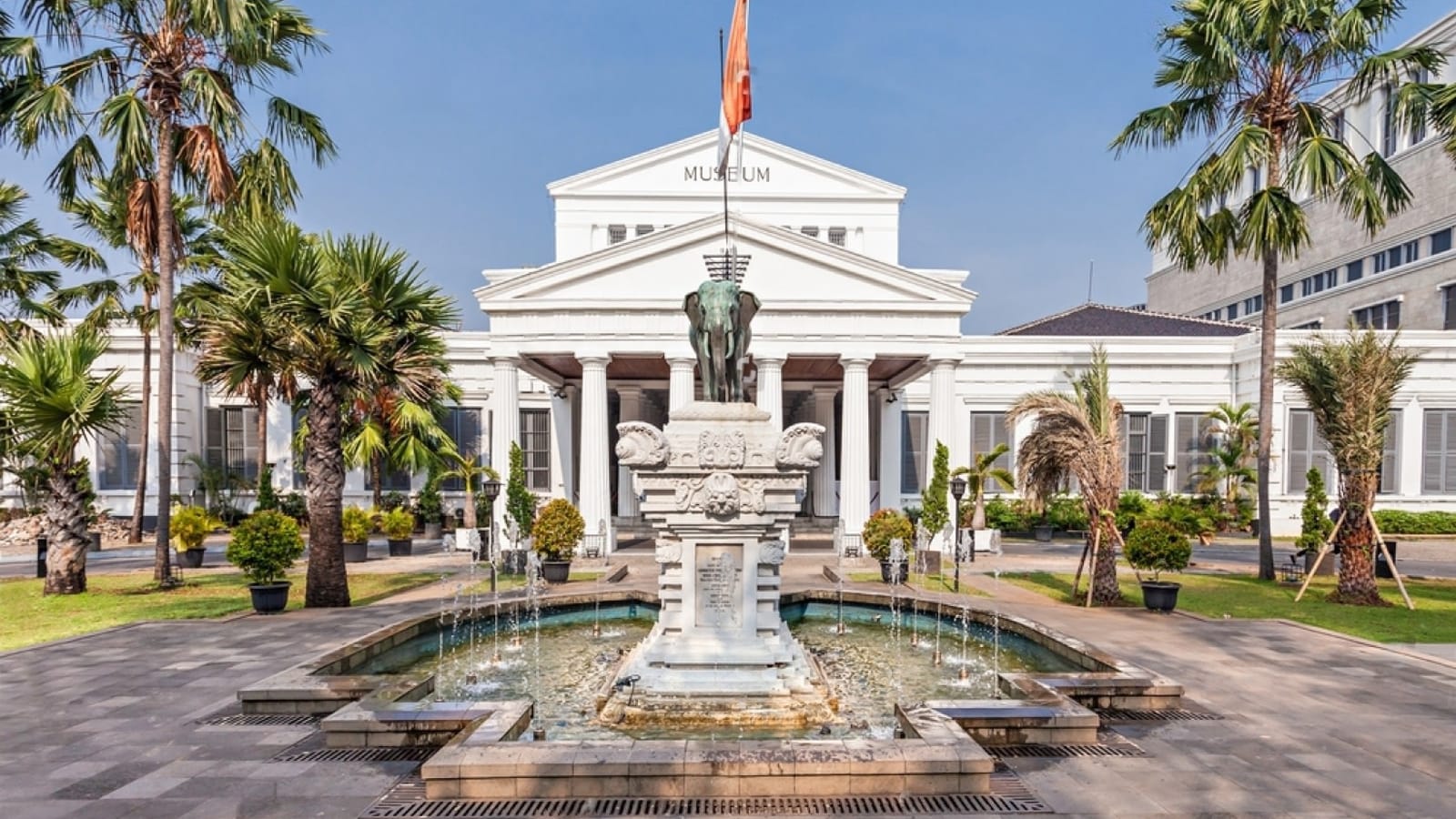 Full-Day Jakarta Highlights Tour with Monas and National Museum