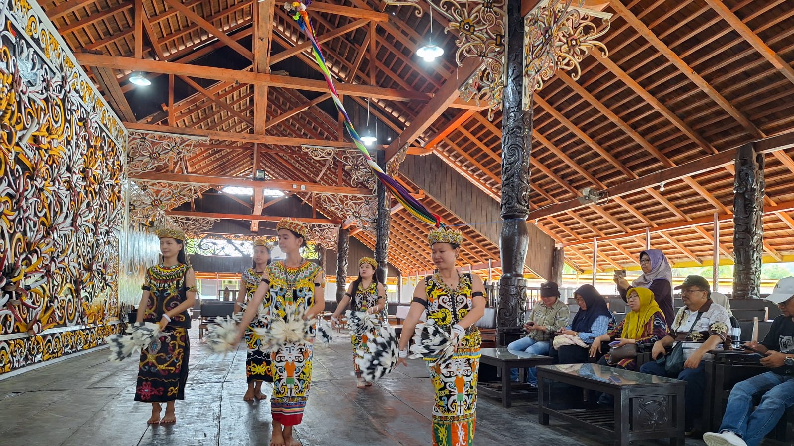 2-Day Samarinda Cultural Tour with Pampang and Marimar Food Bazaar