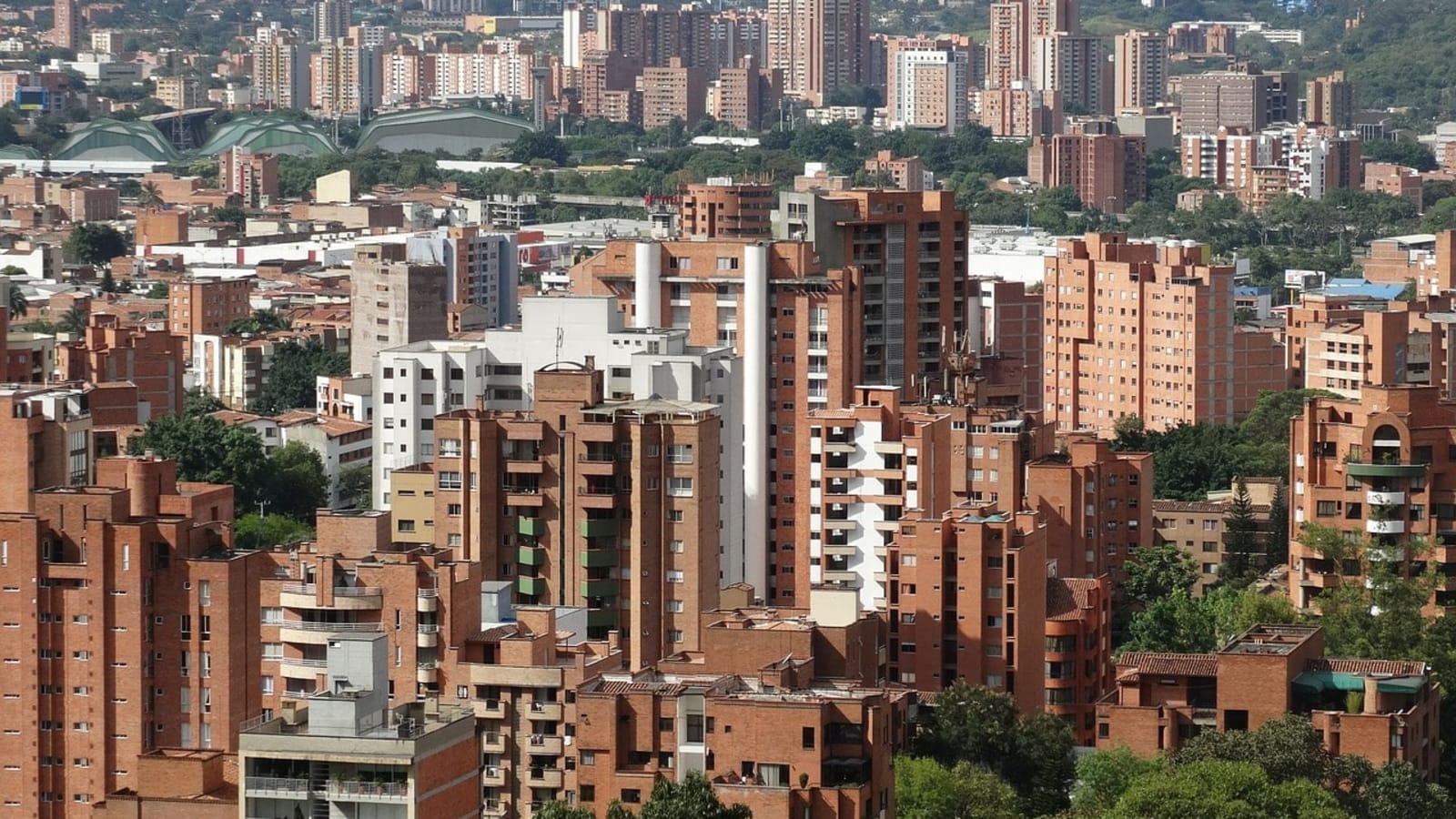 5-Day Medellín Culture Tour with Comuna 13 and Santa Elena