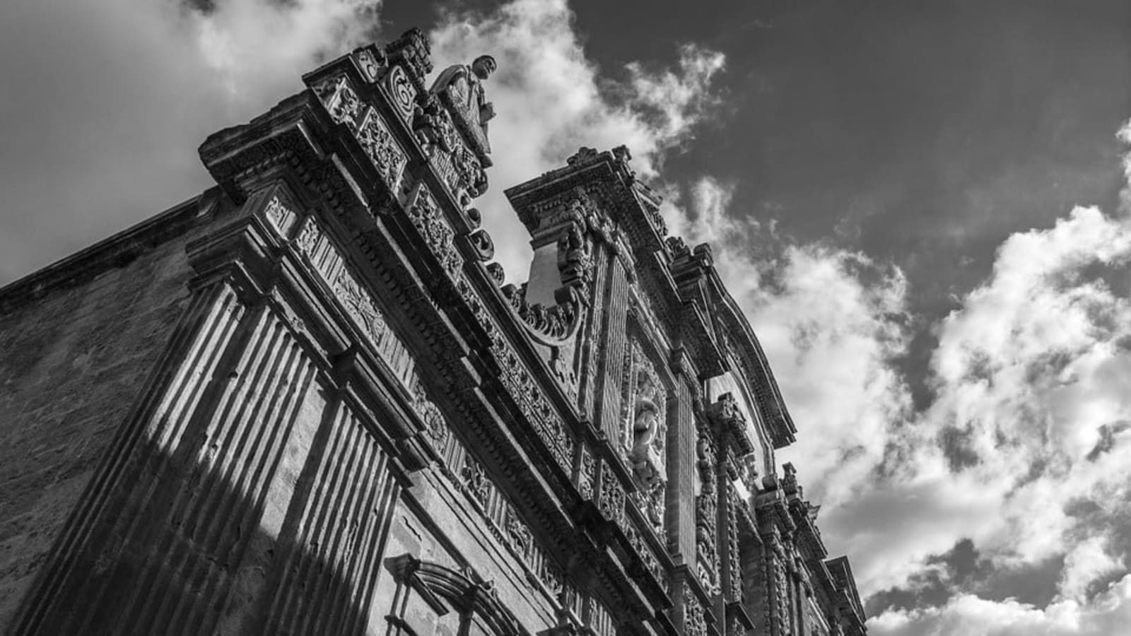 4-Hour Lecce City Tour with Historic Highlights and Local Tastes
