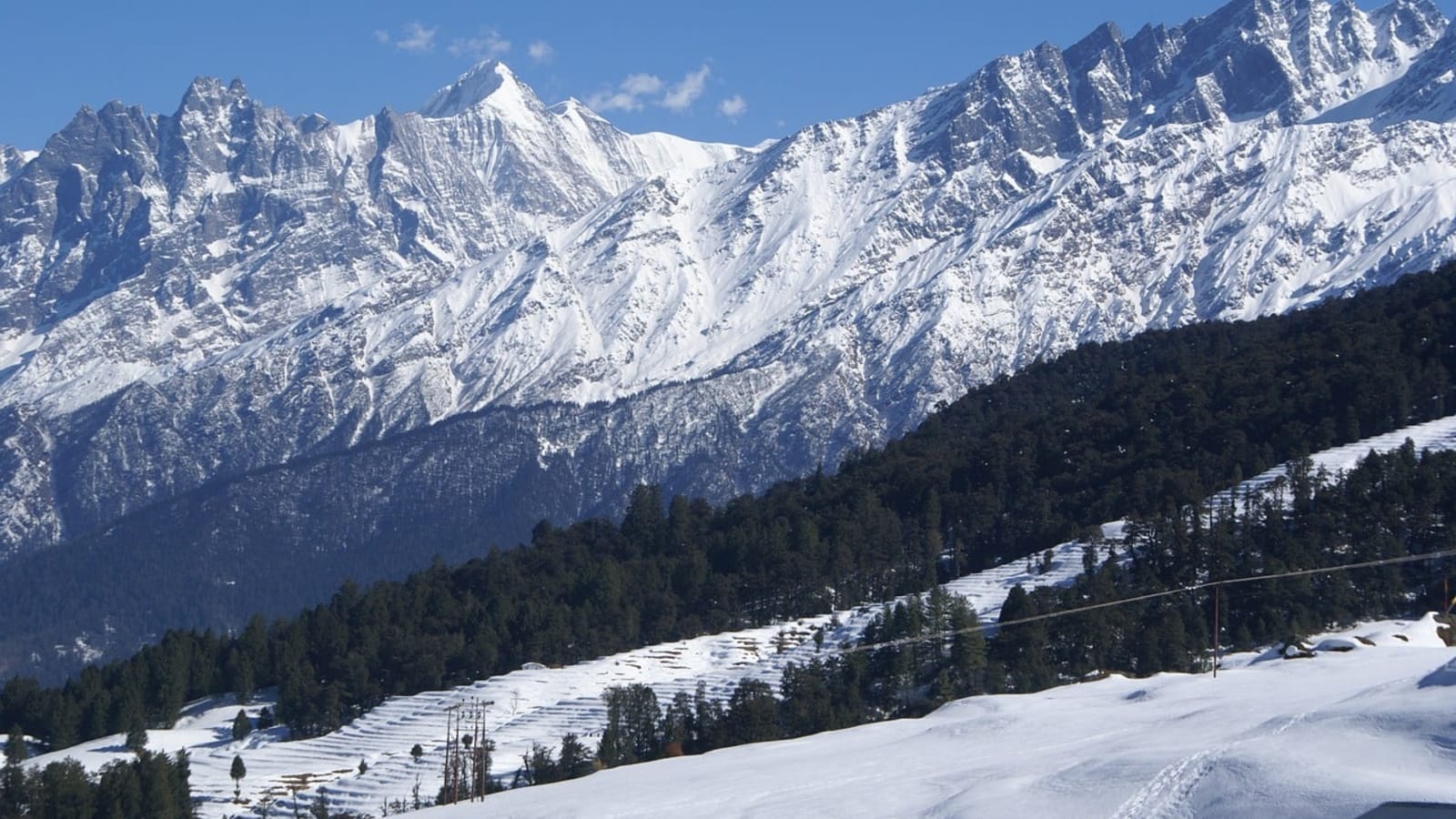 3-Day Auli Himalayan Trek from Rishikesh with Gorson Bugyal
