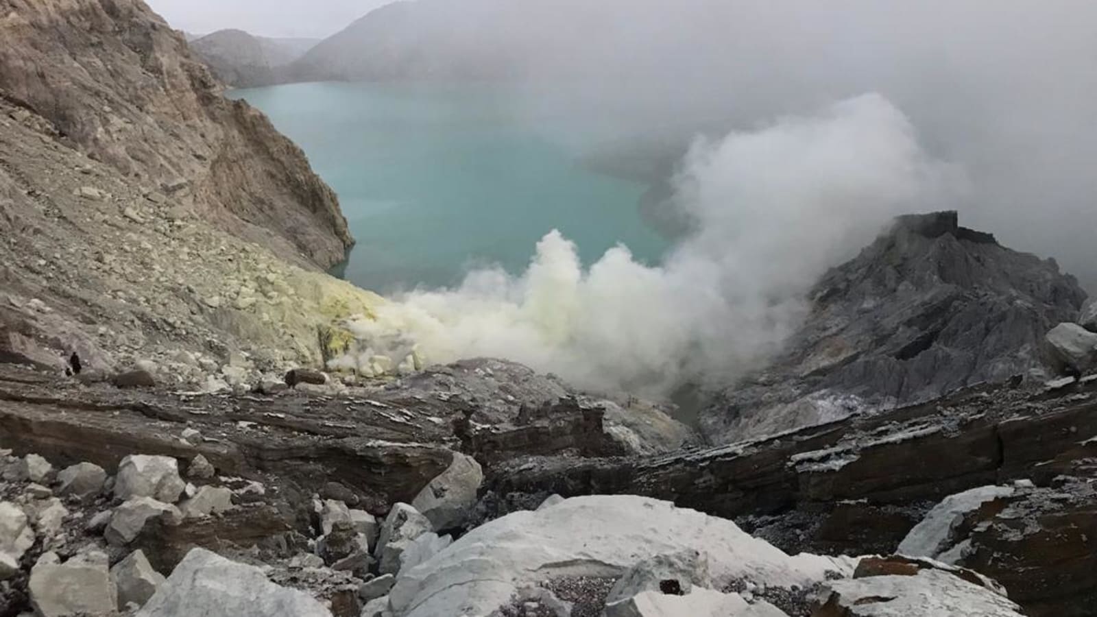 3-Day Mount Bromo and Ijen Tour from Bali with Pananjakan Sunrise