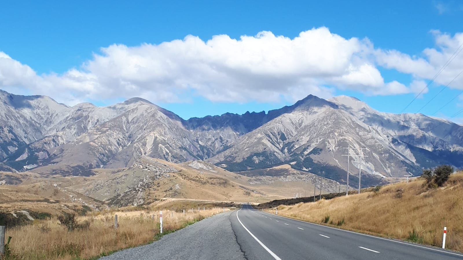 4-Day South Island Tour with Glow Worm Caves and Walter Peak