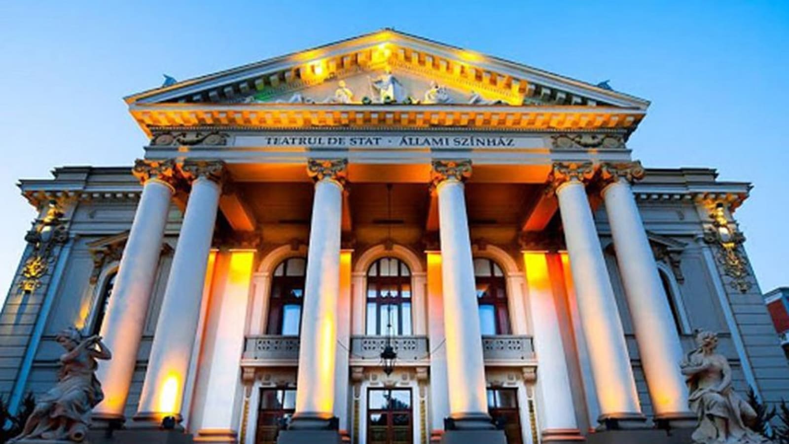 4-Hour Oradea Fortress and Palace Tour with Historic Landmarks