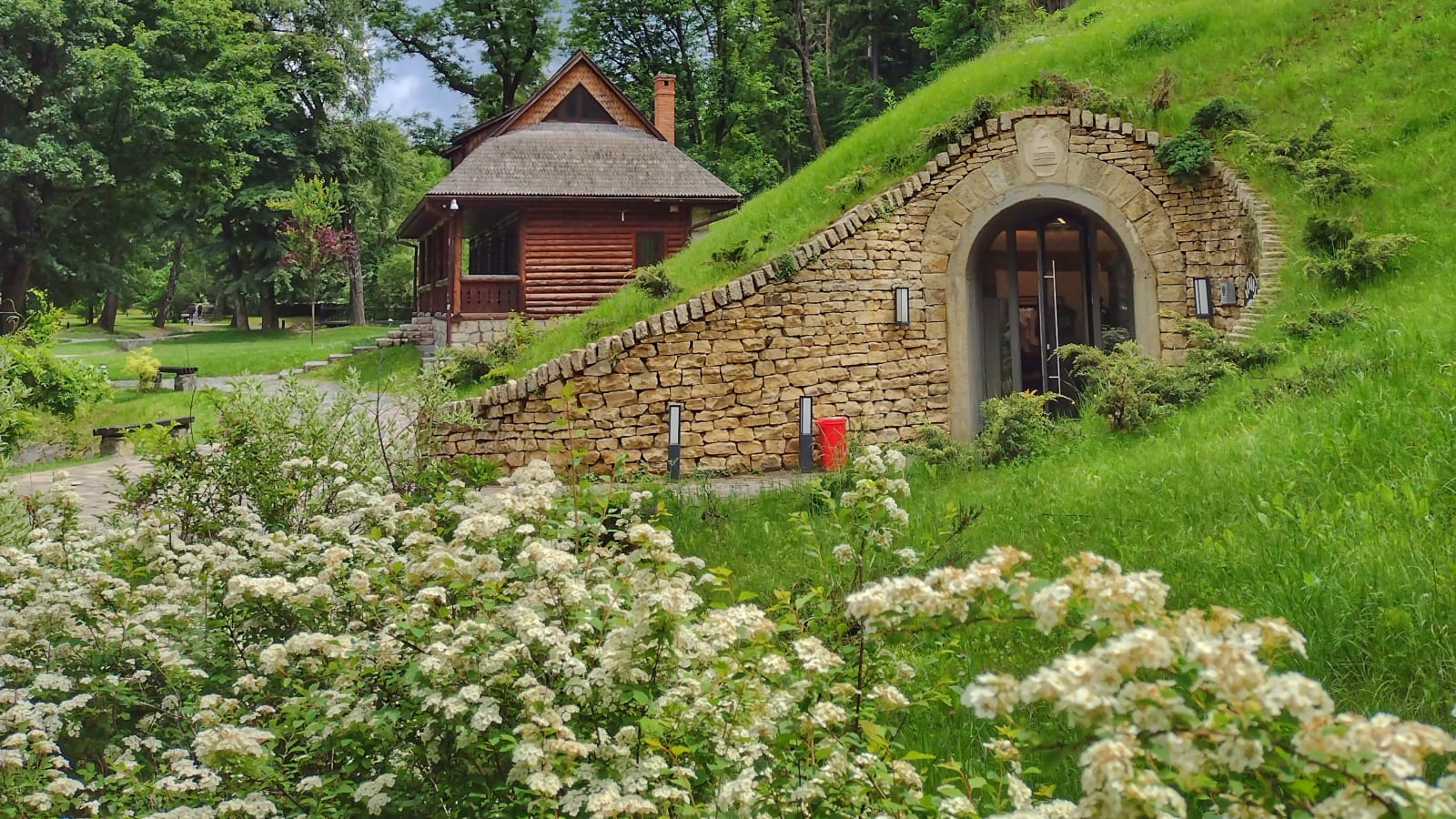 2-Day Transylvania Castles Tour from Bucharest with Sighisoara