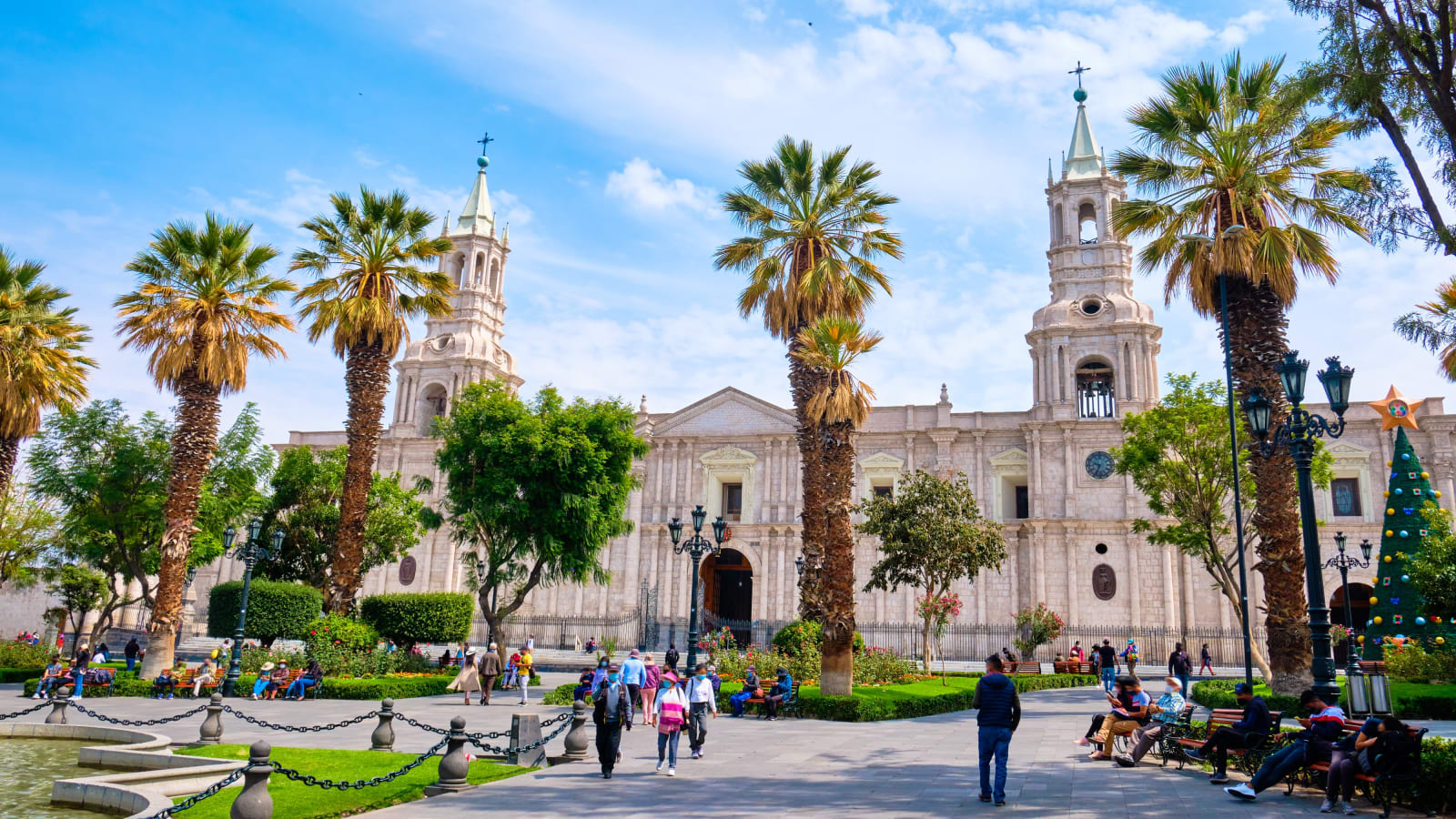 2-Hour Private Walking Tour of Arequipa's White City and Cathedral