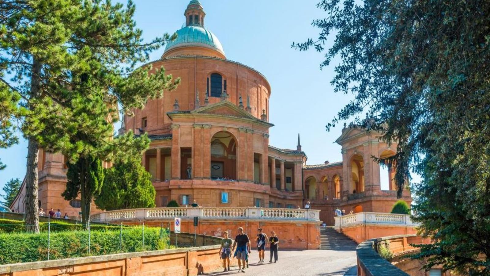 3-Hour Electric Mountain Bike Tour of Bologna and San Luca
