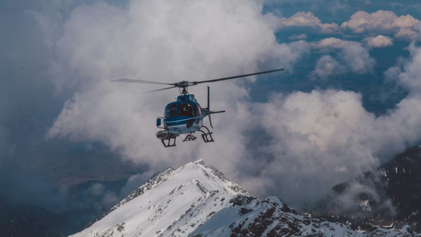 14-Day Kailash Mansarovar Yatra with Helicopter via Hilsa and Tibet
