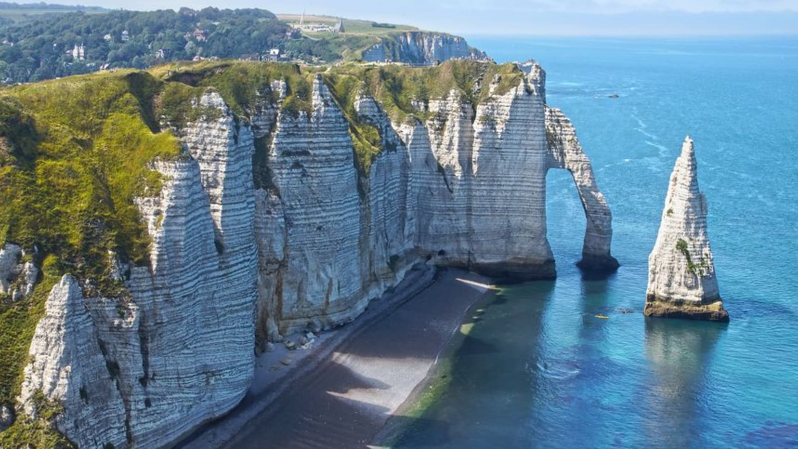 11-Hour Private Normandy Tour from Paris with Honfleur and Etretat