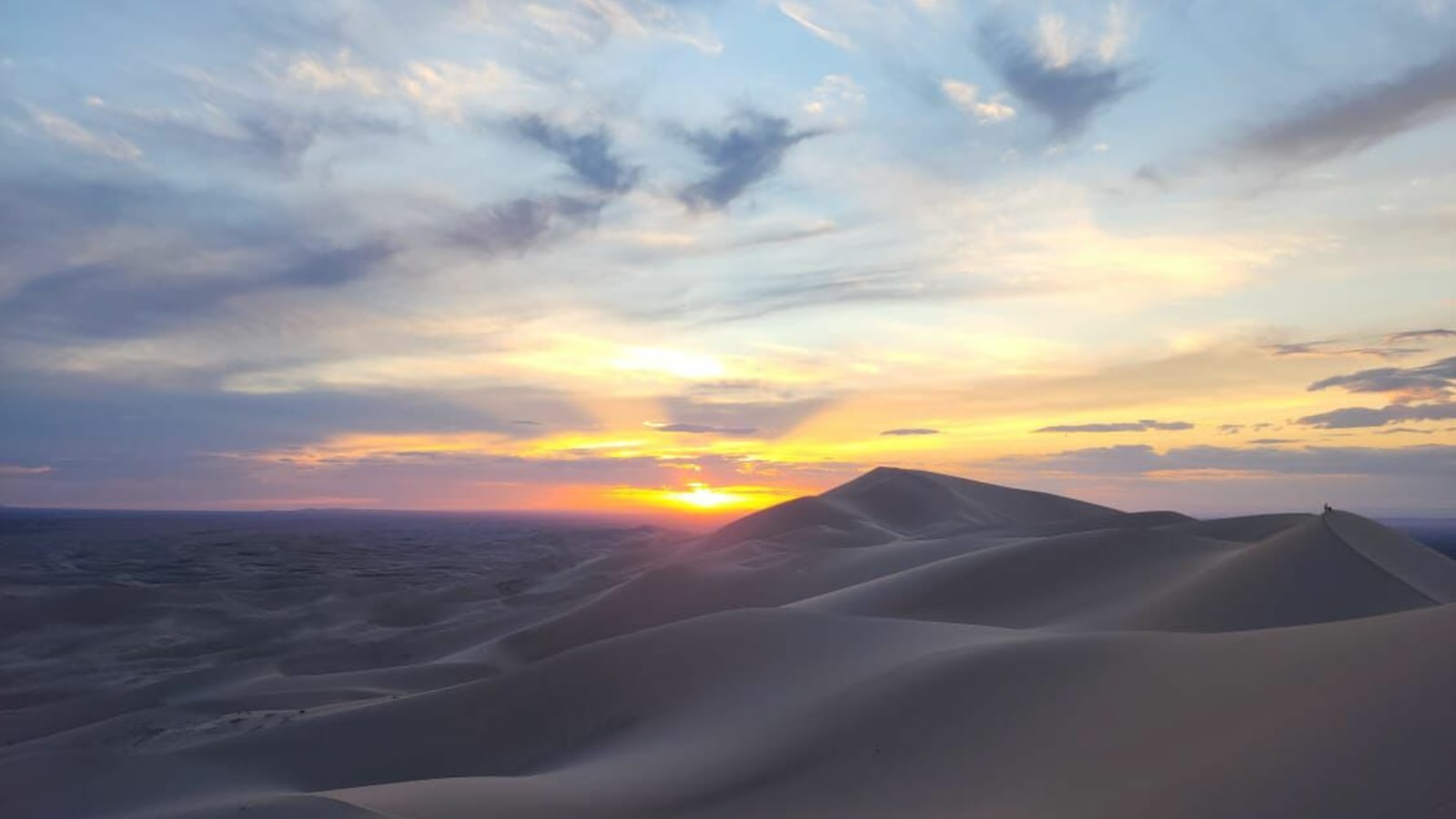 9-Day Gobi Desert Adventure from Ulaanbaatar with Ger Camp Stays