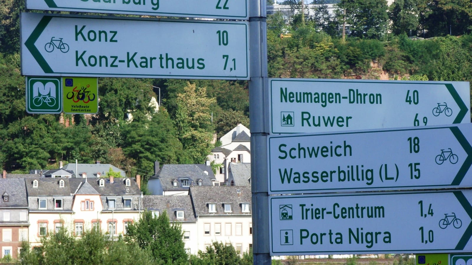 2-Hour Trier Bike Tour with Roman Landmarks to Porta Nigra