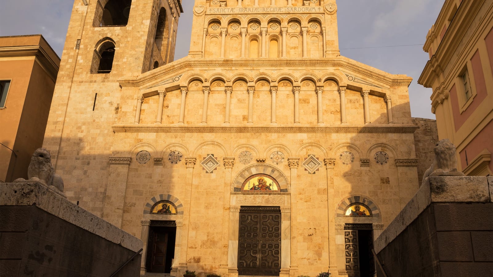 3-Hour Heritage Walk in Cagliari Castello with Panoramic Views