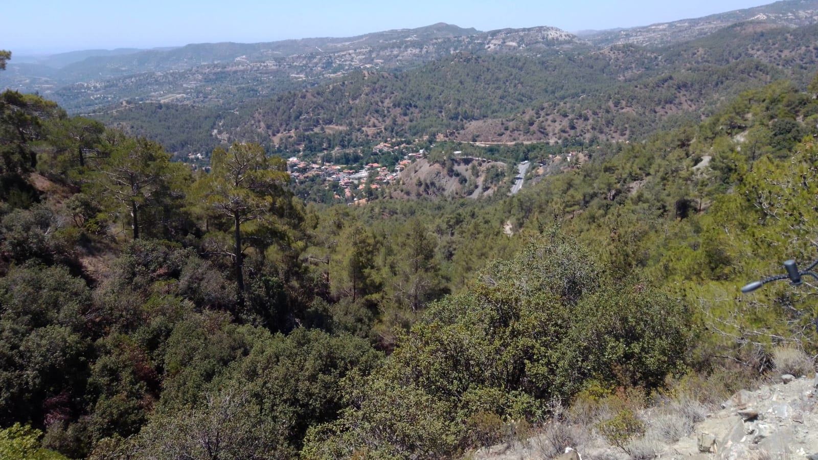 8-Hour Kellaki Village Tour from Limassol with Lefkara Crafts