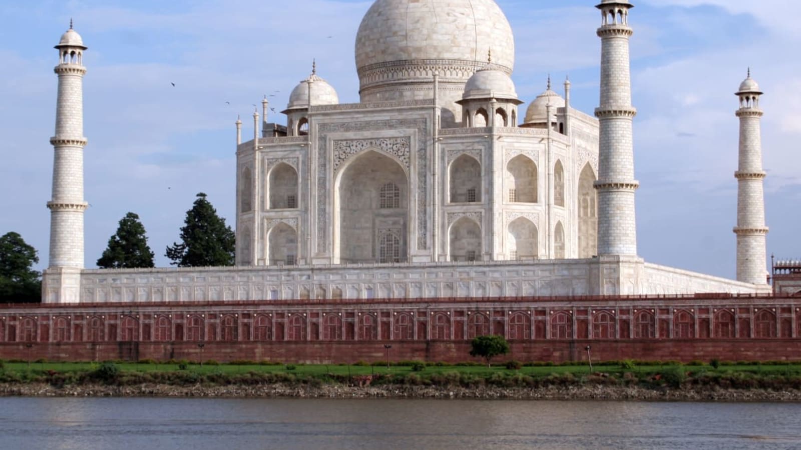 2-Day Agra Sightseeing Tour from Delhi with Taj Mahal and Agra Fort