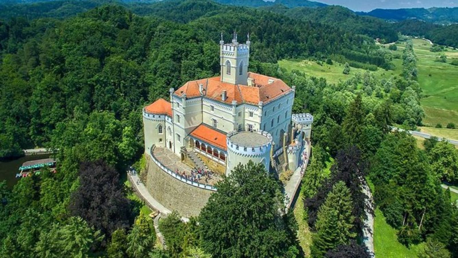 10-Day Private Croatia and Slovenia Tour with Hvar, Bled and Plitvice
