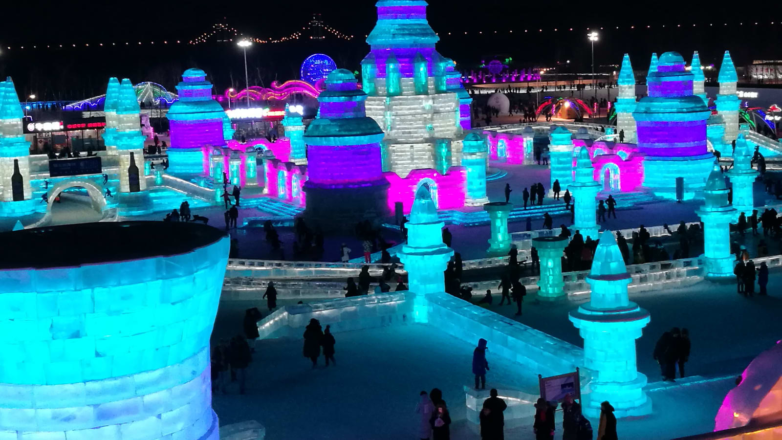 2-Day Harbin Ice and Snow Tour with Sun Island and City Highlights