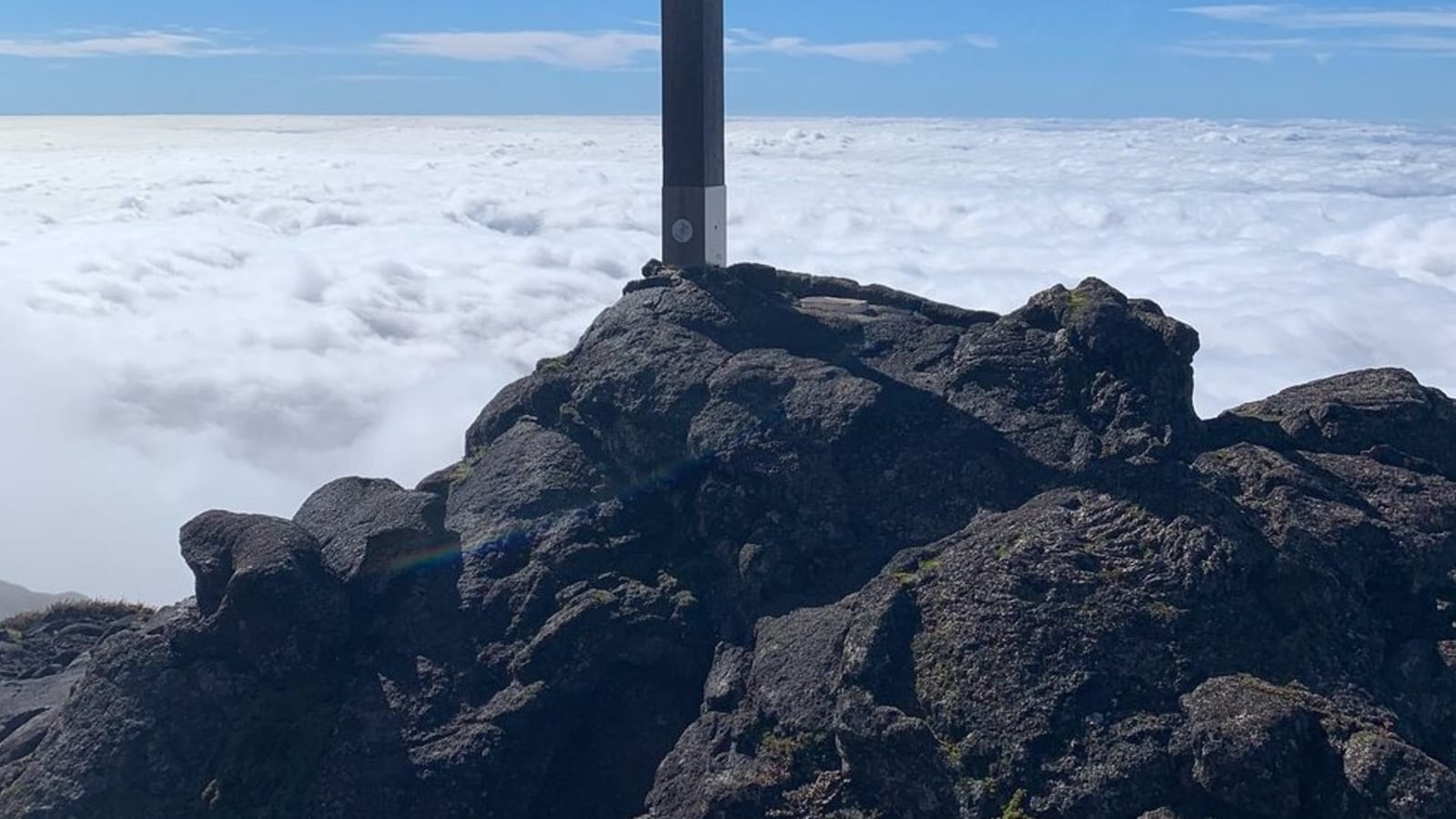 8-Hour Mount Pico Hike on Pico Island with Certified Guide