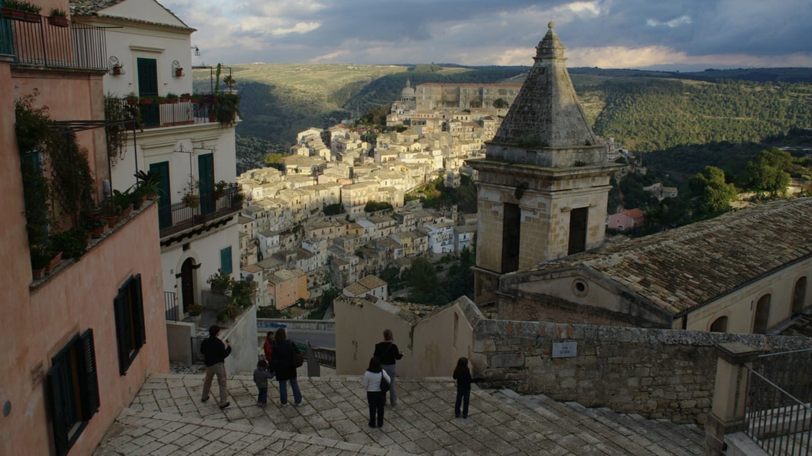 2-Hour Ragusa Walking Tour with Baroque Old Town Highlights