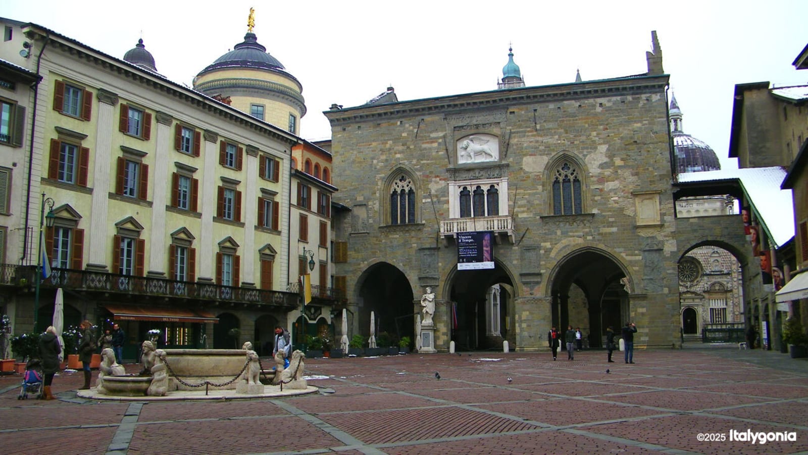 2-Hour Bergamo Alta Walking Tour with UNESCO Walls and Donizetti