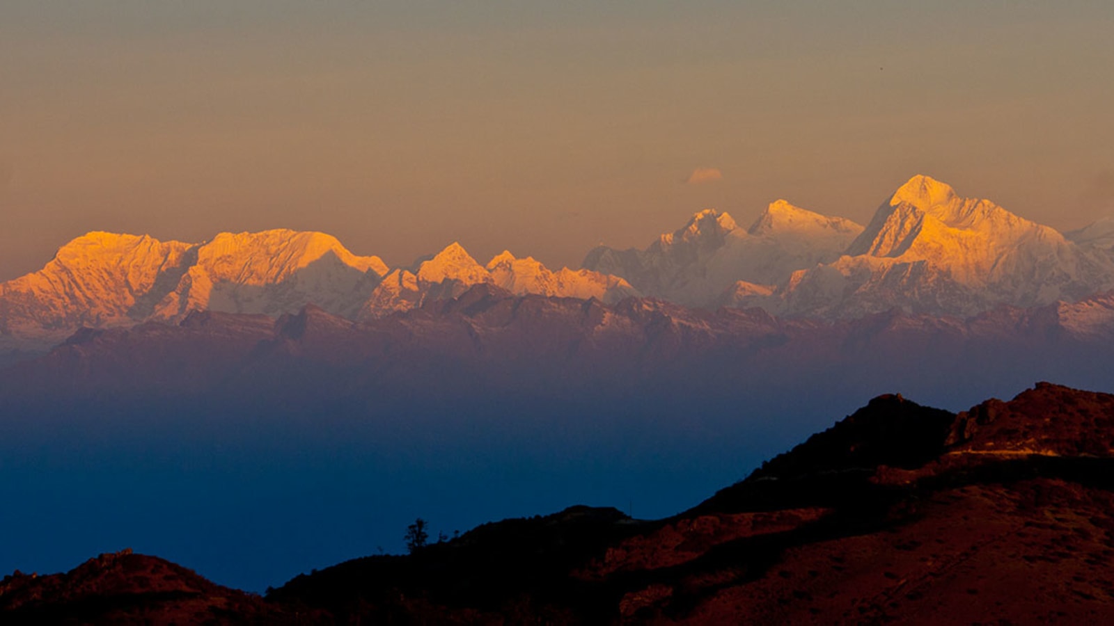7-Day Darjeeling Hiking Trip to Sandakphu and Phalut