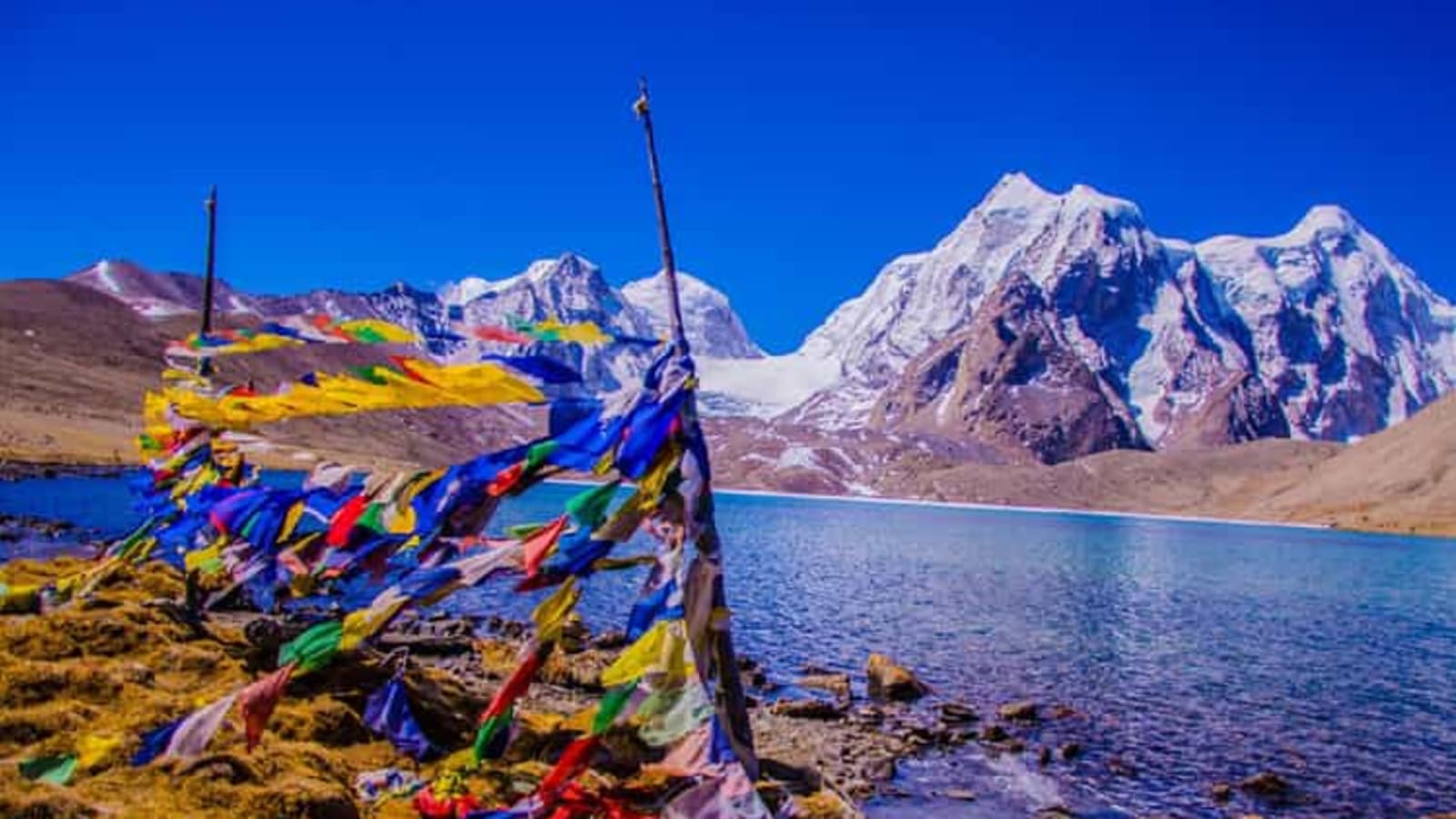 8-Day Sikkim and Darjeeling Tour with Tiger Hill and Tsomgo Lake
