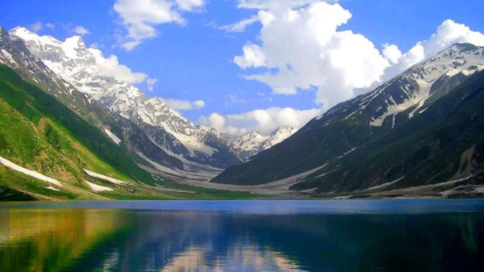 4-Day Naran and Shogran Tour from Islamabad with Babusar Top