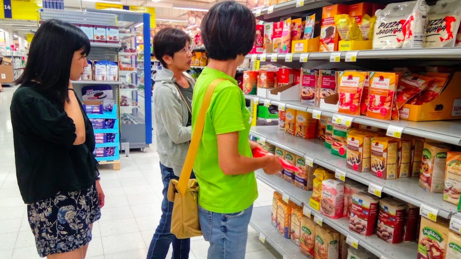 2-Hour Shopping Tour in Kuusamo with Recycling Tips