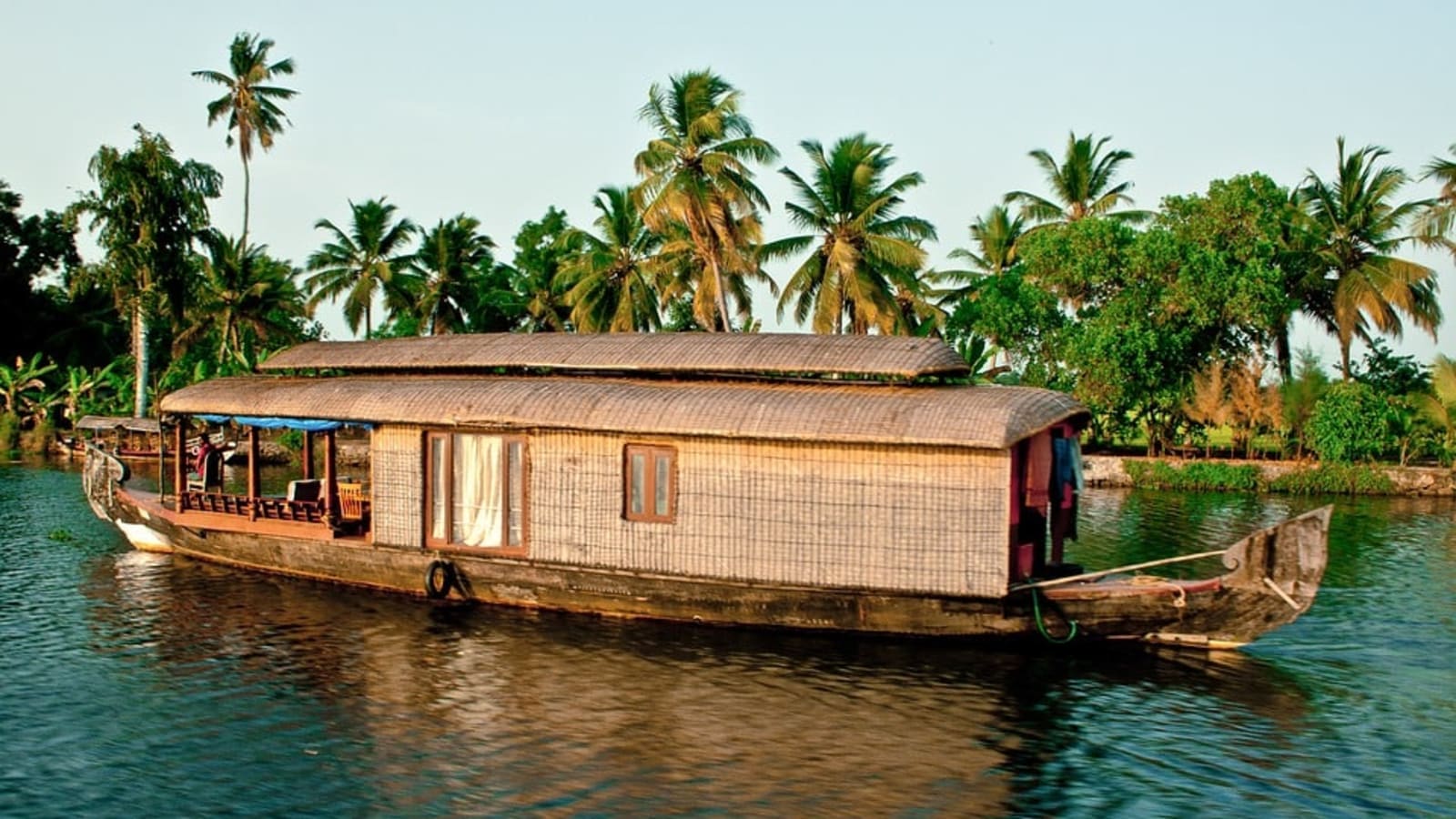 5-Day Romantic Kerala Tour from Cochin with Munnar and Kumarakom