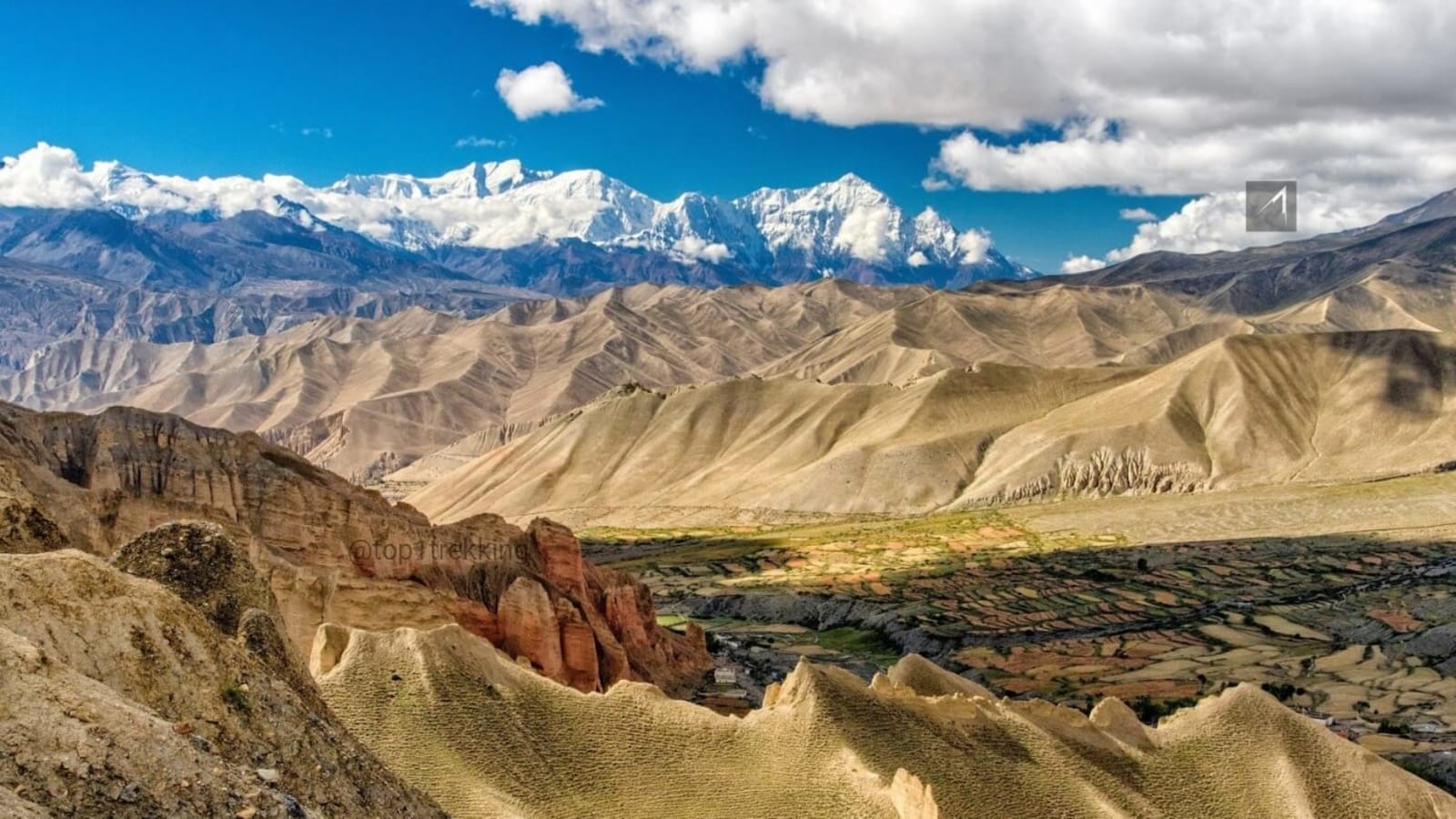 15-Day Upper Mustang Trek from Kathmandu to Lo Manthang