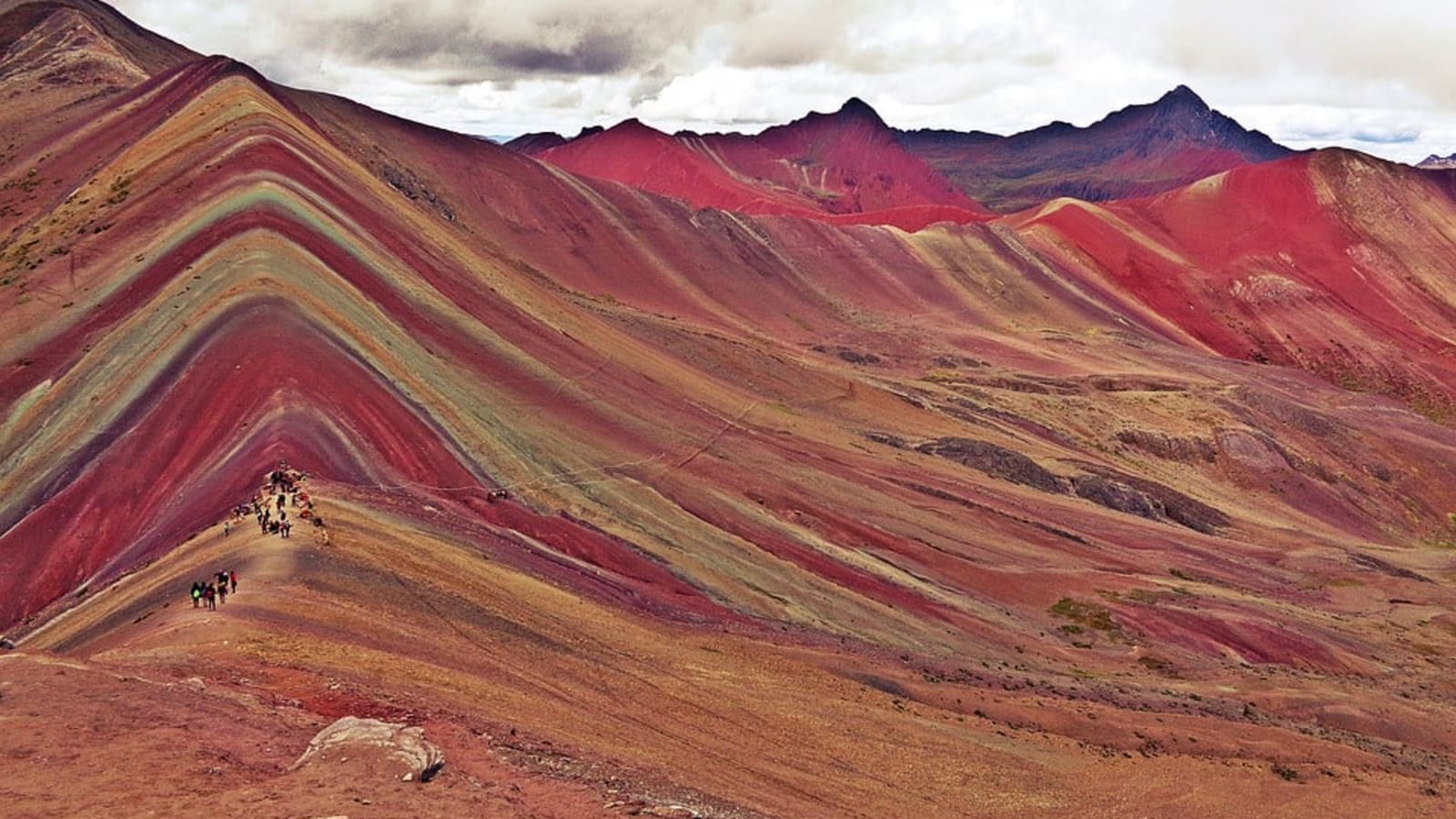 1-Day Cerro Colorado Trek from Cusco with Ausangate Valley Views